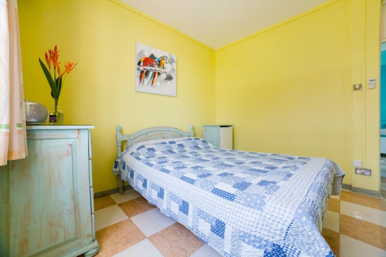 Villa Bella Charming Beachfront Guesthouse Blue Bay Exterior foto