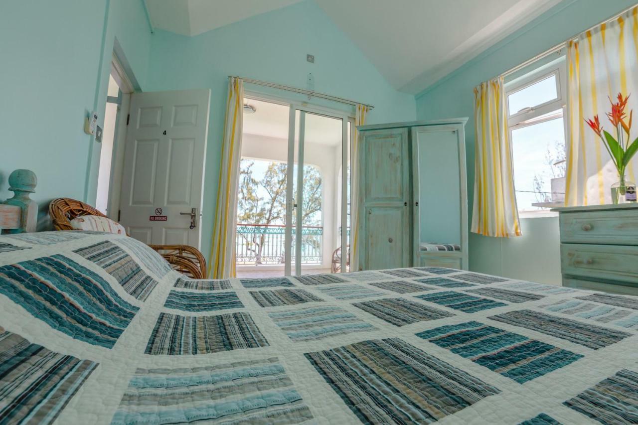 Villa Bella Charming Beachfront Guesthouse Blue Bay Exterior foto