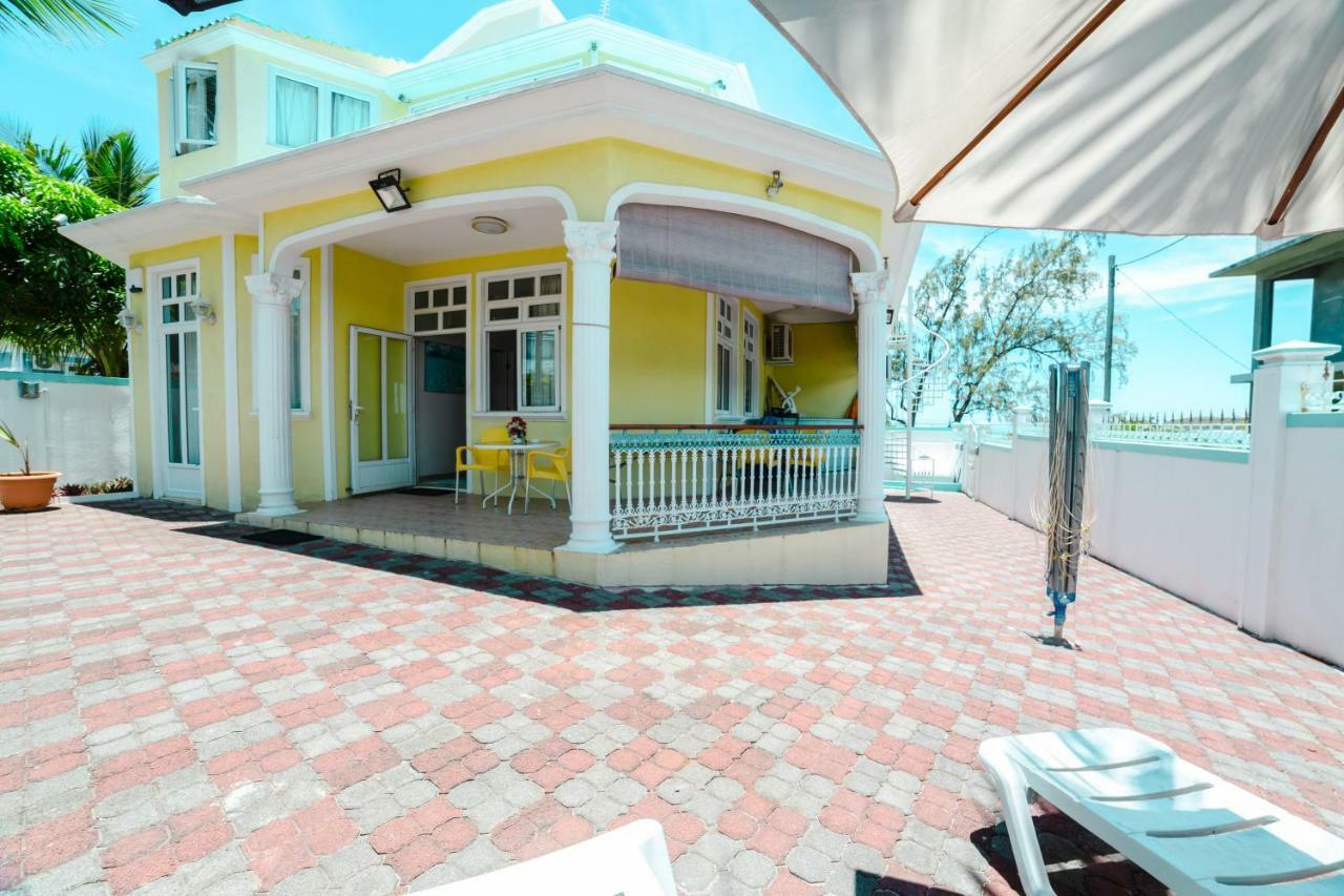 Villa Bella Charming Beachfront Guesthouse Blue Bay Exterior foto