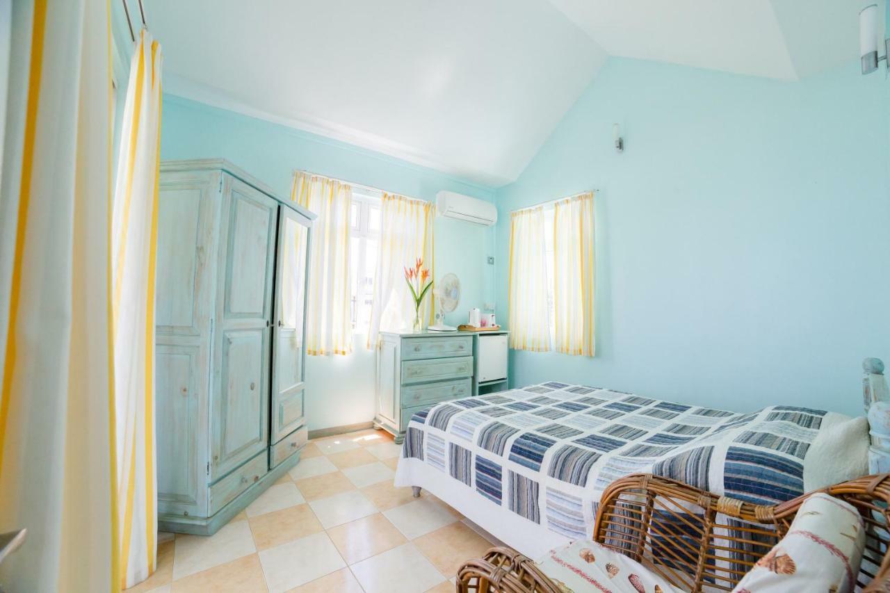 Villa Bella Charming Beachfront Guesthouse Blue Bay Exterior foto